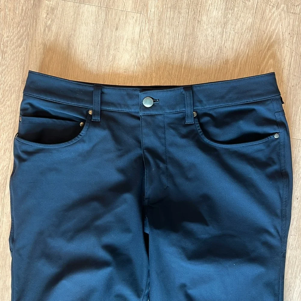 Lululemon Commission Pants